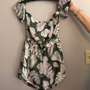 Superdown palm leaf romper